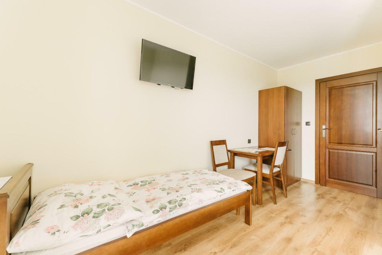 Arko - Pokoje Goscinne I Studia Ostrowo  Buitenkant foto